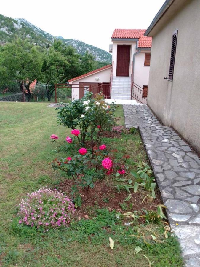 Apartmani Gracijela Karlobag Buitenkant foto