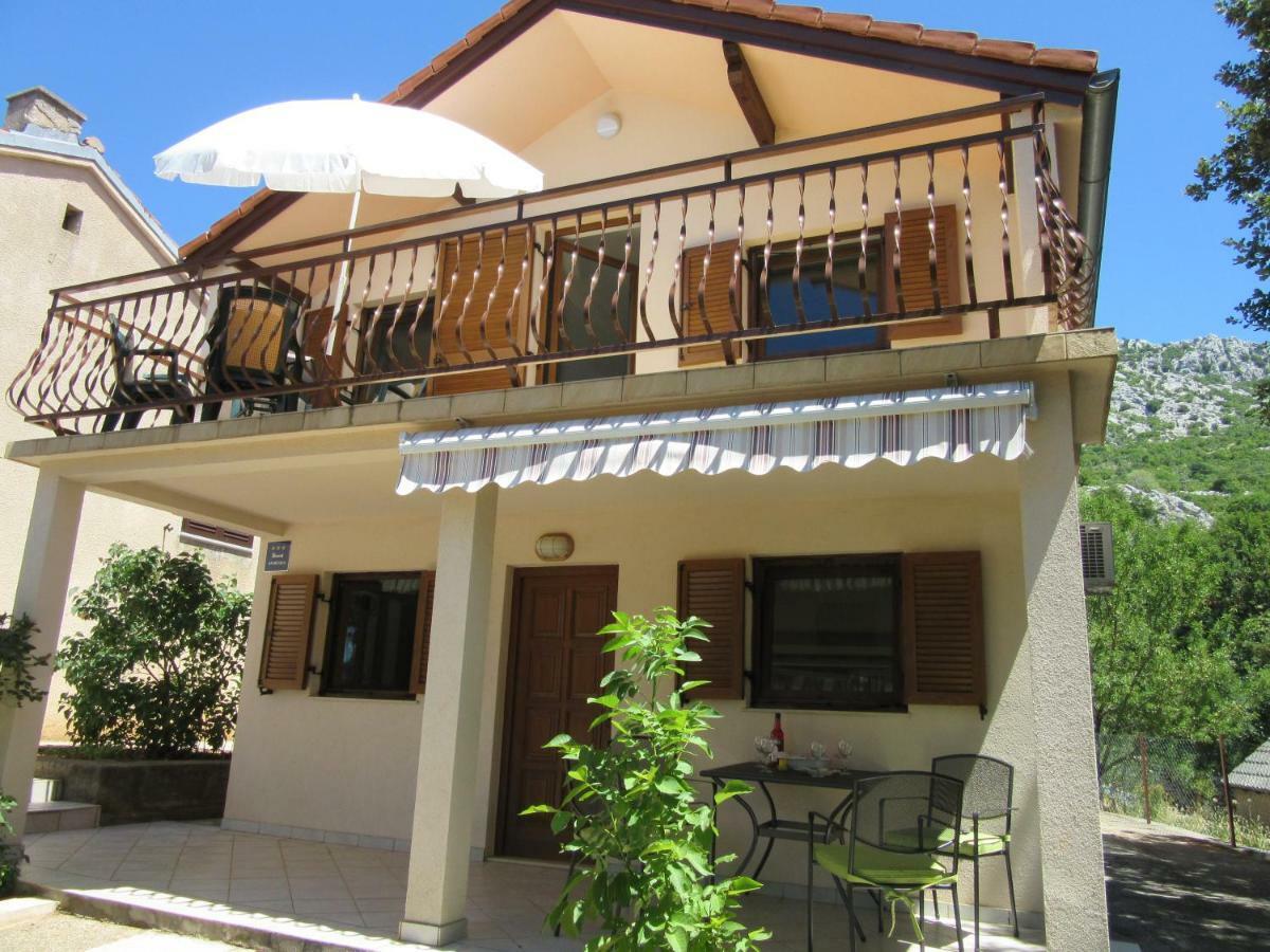 Apartmani Gracijela Karlobag Buitenkant foto